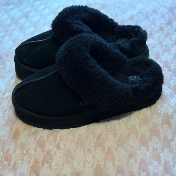 UGG Platform Disquette Slippers - Picture 2 of 11